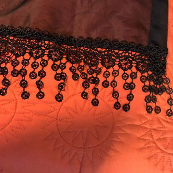 $5 or 4/$10-Sheer black window valance - Picture 5 of 7